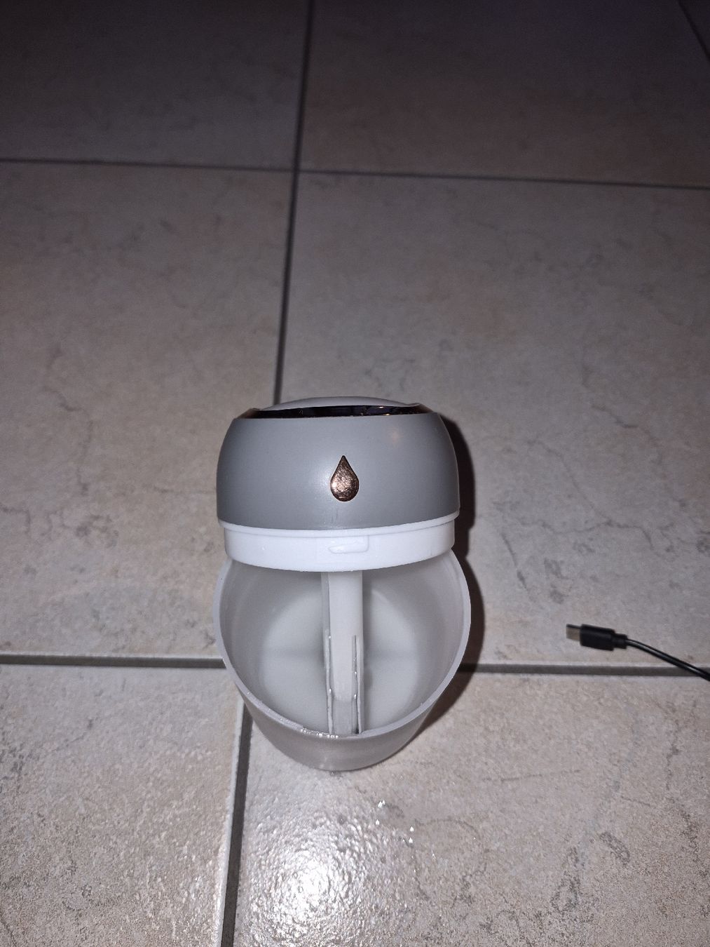 Umidificatori d'aria: mini LED Luftbefeuchter mit Wasserfilter – Usato da Istighofen venduto da kla_2k5b 2