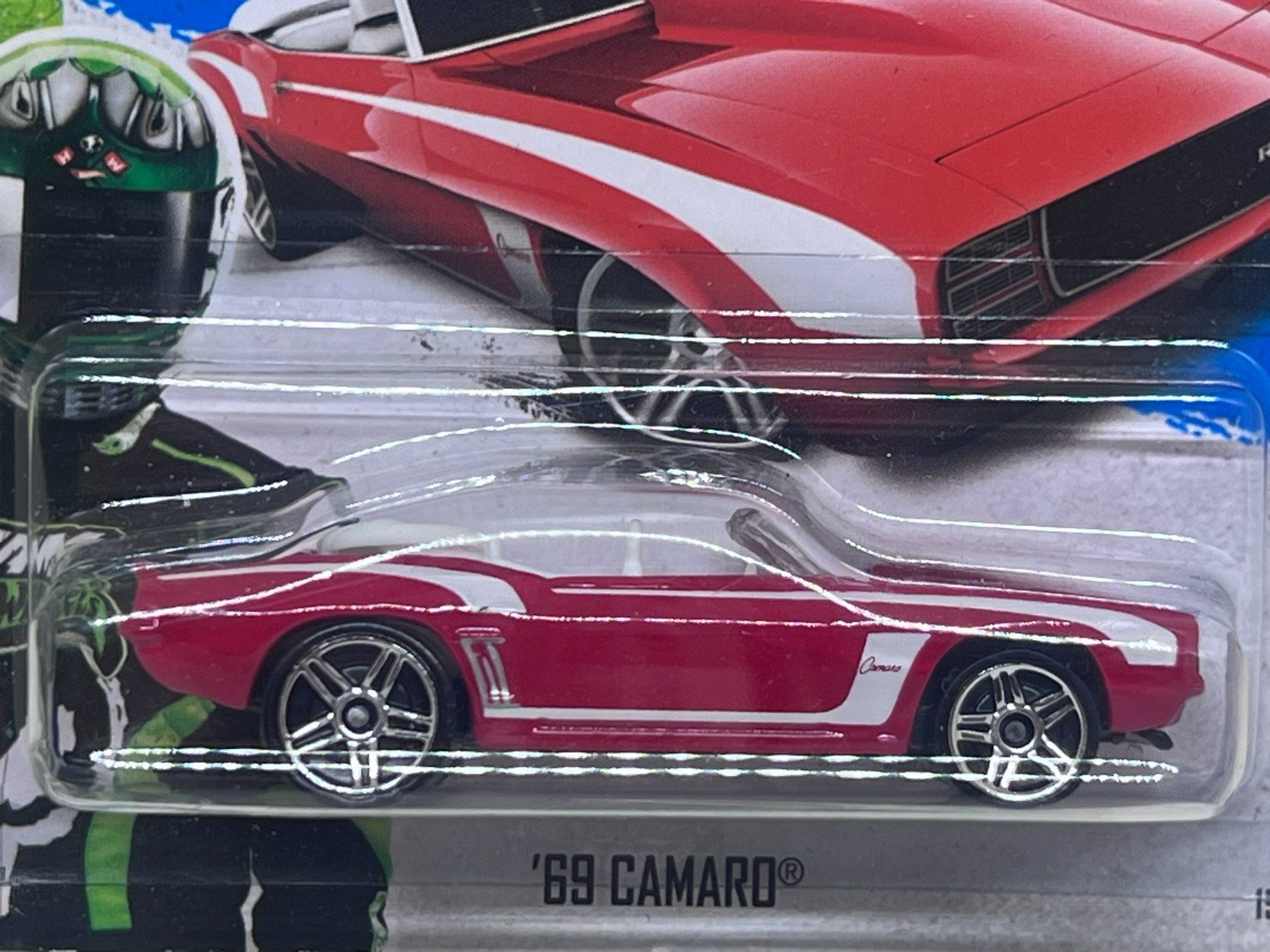 Hot Wheels Modellini d'auto: Hot Wheels '69 Camaro – Nuovo e nell'imballaggio originale da Wildegg venduto da LaaBoutique 1
