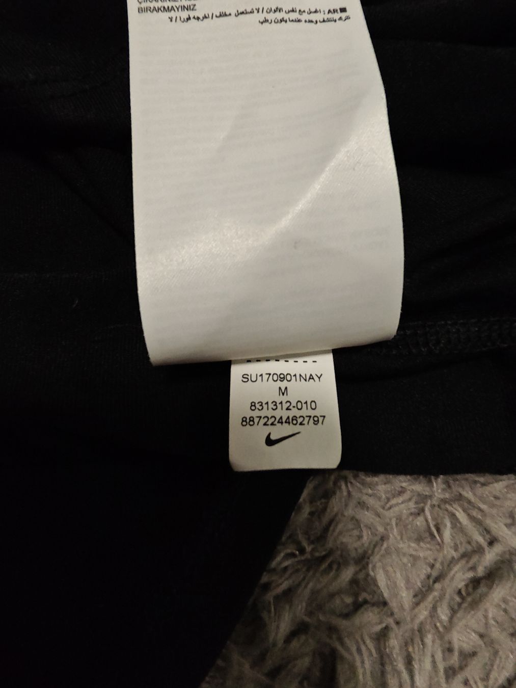 Nike Top: Nike Tank Top – Usato da Pieterlen venduto da Saemelili 5