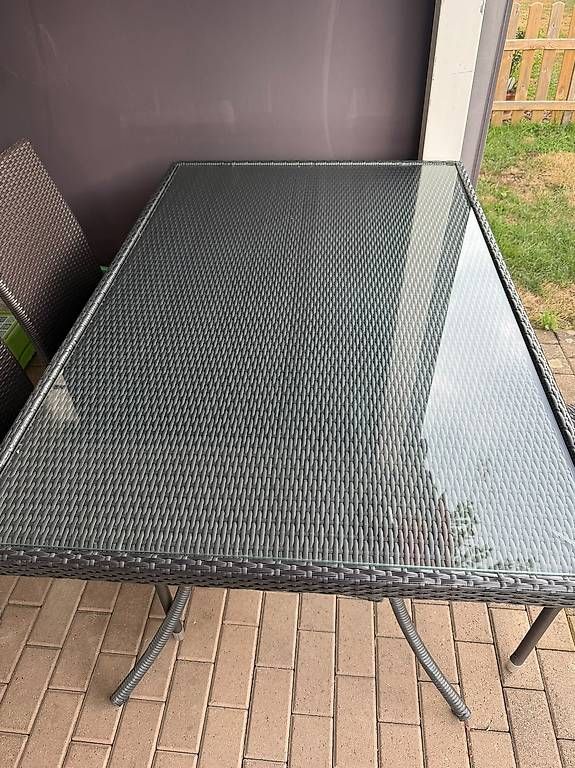 Tische: Gartentisch mit 3 Stühlen  – Gebraucht aus Scherz von isabelp01