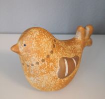 **HALLO ICH BIN EMMA DAS KLEINE HUHN...