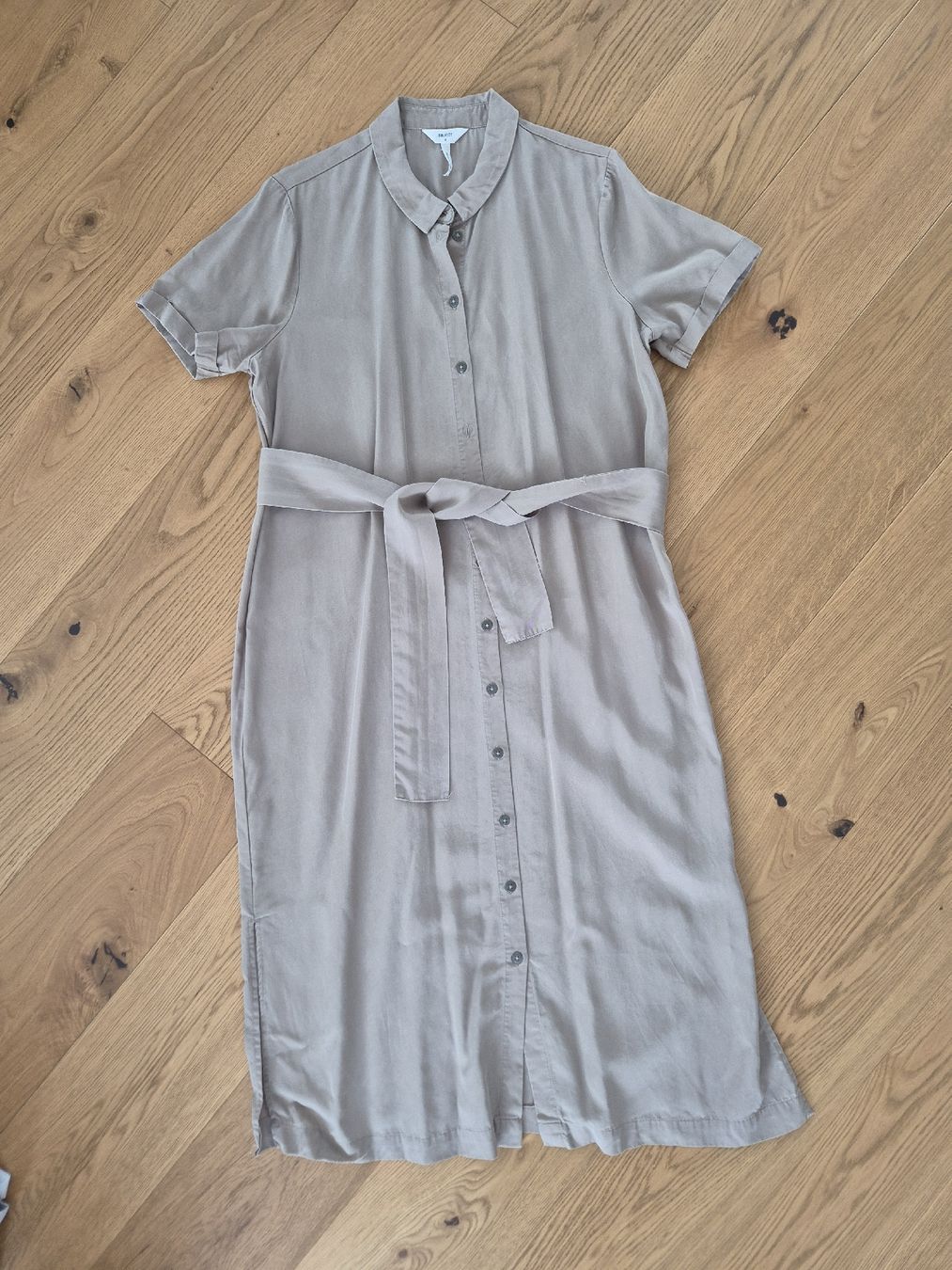 Kleider: Object Hemdblusenkleid Gr. 42 mit Gürtel, beige – Gebraucht aus Wetzikon ZH von mar_8jrl