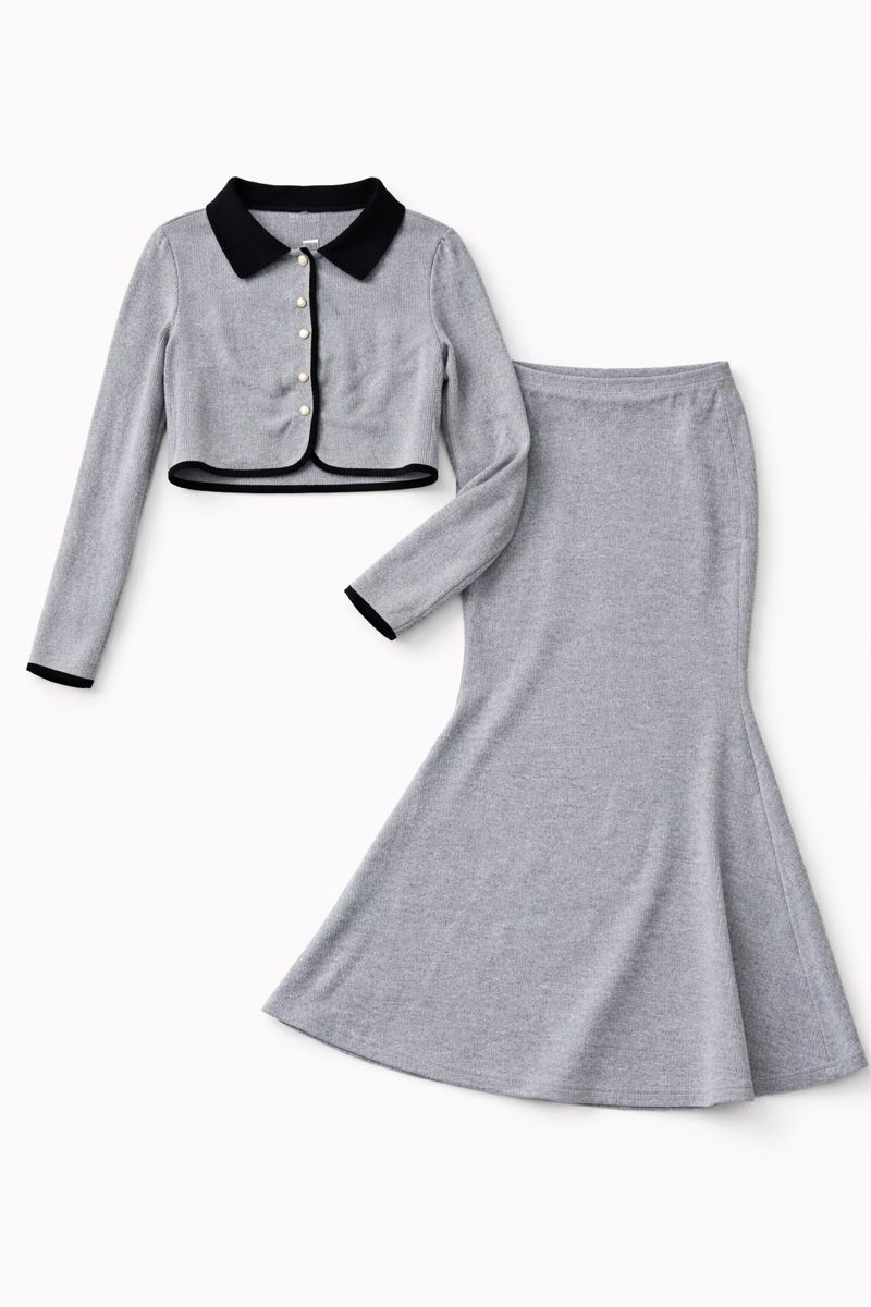 Shein Lotti di vestiti: Graues zweiteiliger Set mit Kragen – Nuovo (secondo la descrizione) da Wädenswil venduto da BebaGlow