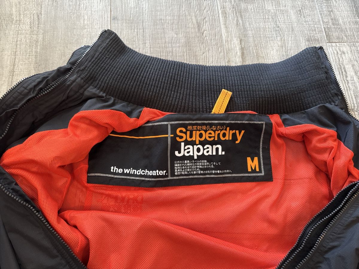 Superdry Jacken: Superdry Übergangsjacke schwarz Grösse M Jacke – Gebraucht aus Oltingen von Funnyface 1