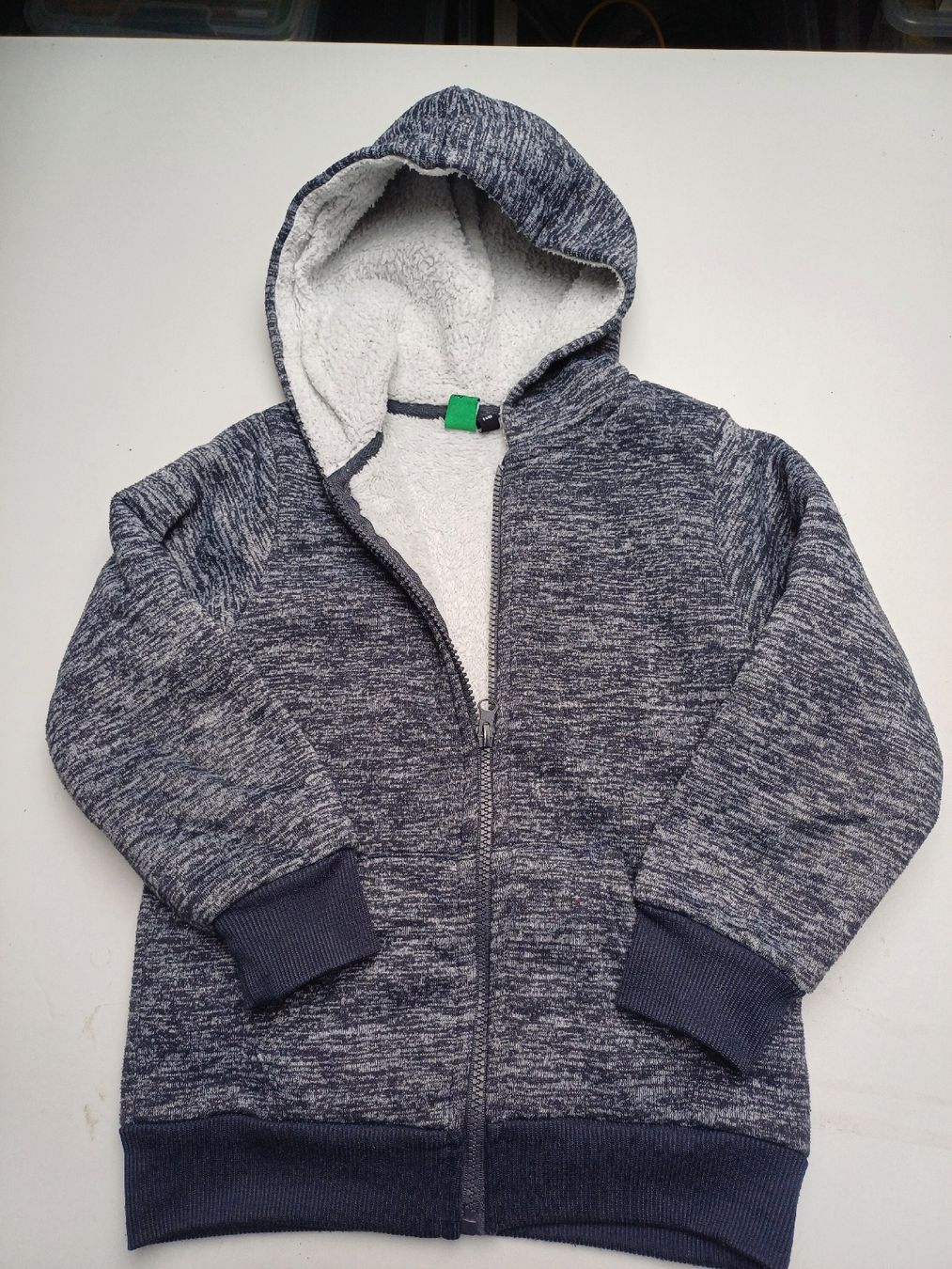 Maglioni & Felpe: warme Pulli – Usato da Dierikon venduto da oldmeetsnew