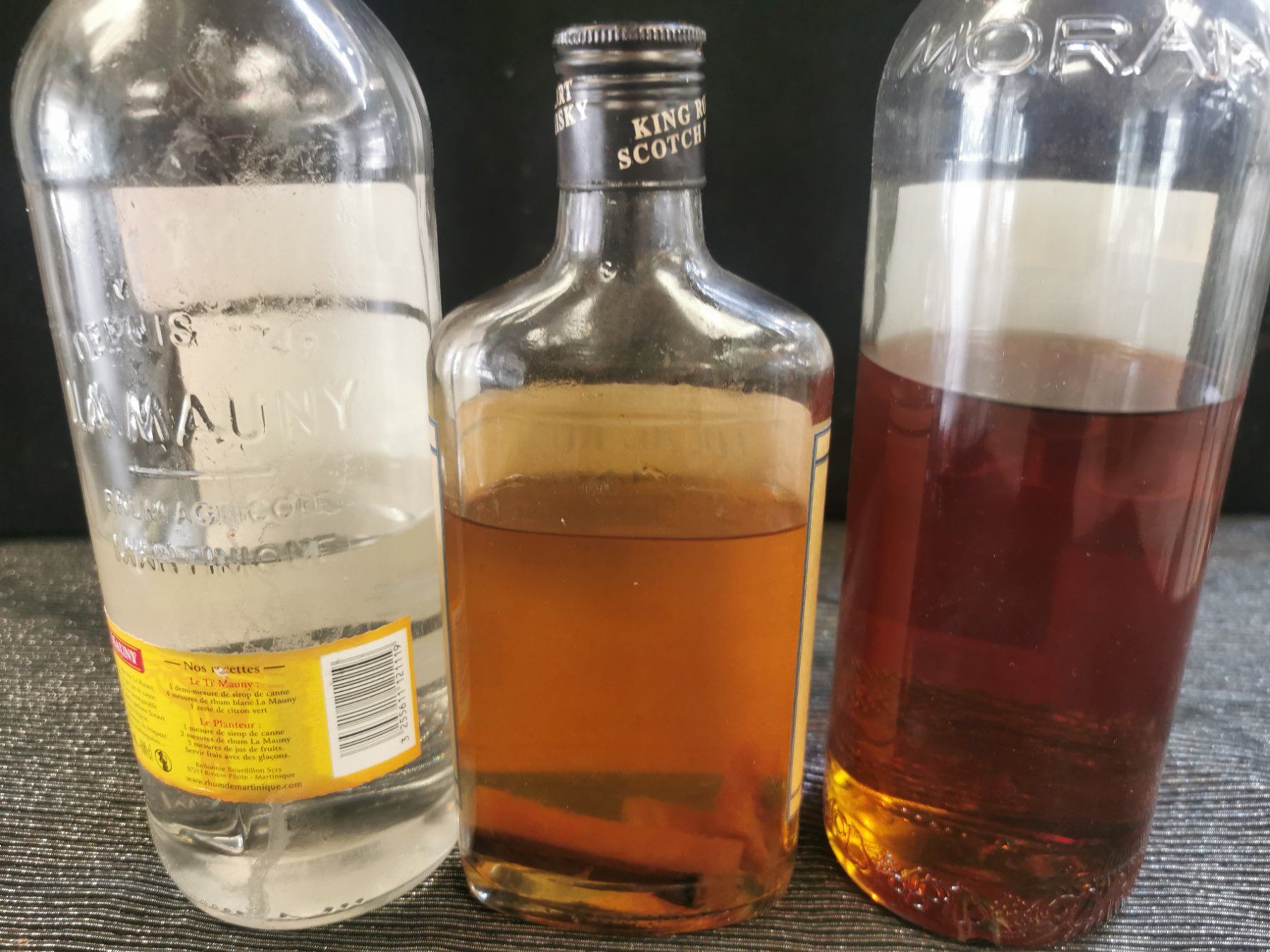 Bevande alcoliche: 3 BOUTEILLES MIXTE RHUN ENTAMÉES – Usato da Genève venduto da Leboucheoreilles 6