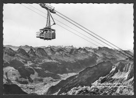 Säntis Schwebebahn mit Churfirsten und Glarneralpen