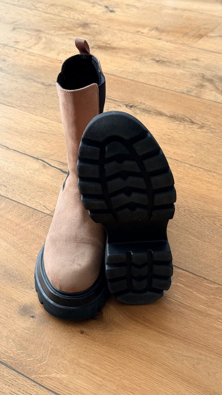 Dosenbach Scarpe da donna: Boots aus dem Dosenbach – Usato da Steffisburg venduto da Ryanayr 4