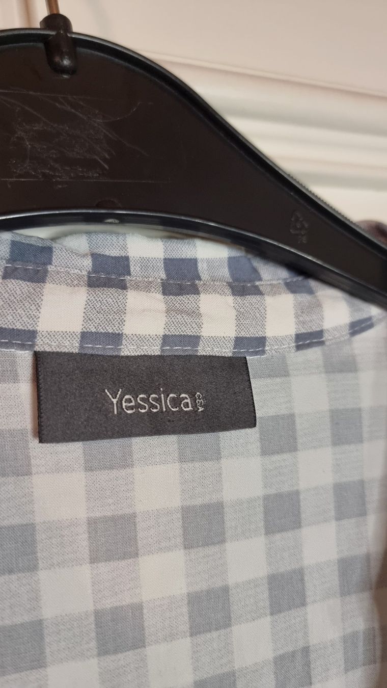 C&A Camicette: C&A Bluse-Hemd mit Karomuster und offenen Schultern – Usato da Wald ZH venduto da CapLux 4