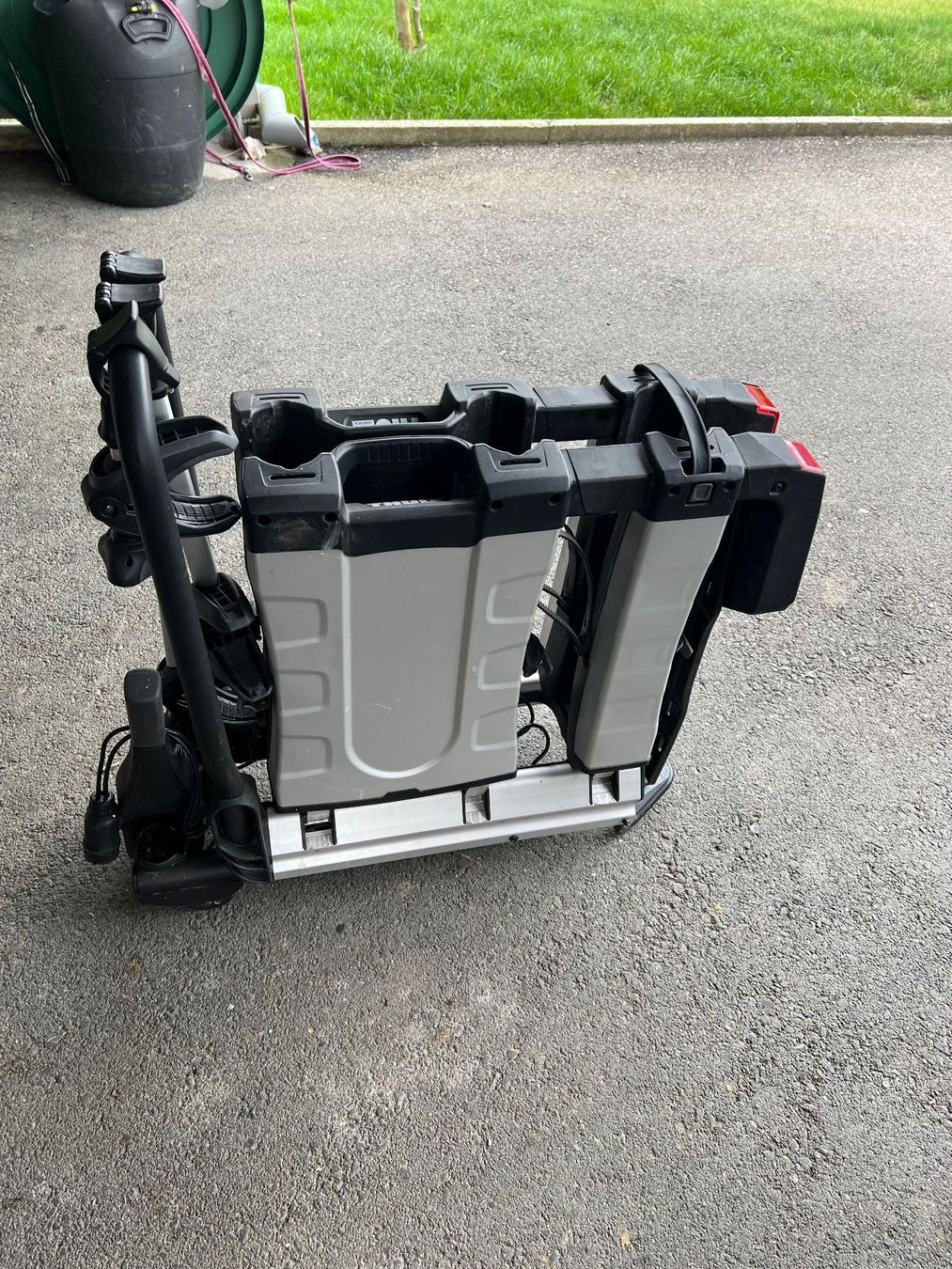 Thule Rimorchi: Fahrradträger Thule EasyFold XT F – Usato da Neuendorf venduto da Meierjaeggi10 4