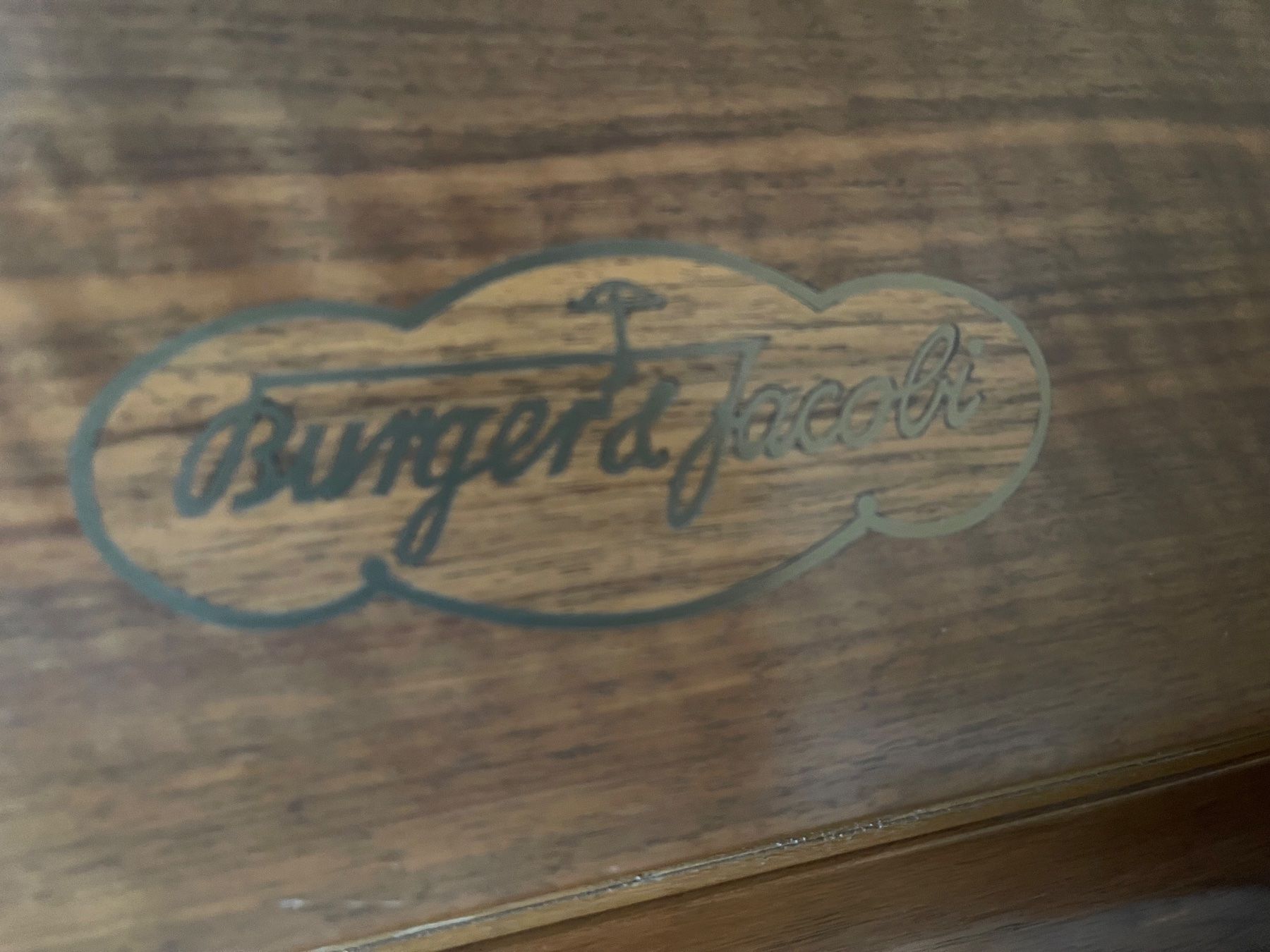Strumenti musicali: Piano droit Burger& Jacobi – Usato da Portalban venduto da Lsgn 3