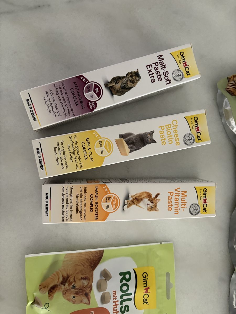 Futter: Nassfutter plus Snacks und 3xPaste GimCat – Neu und originalverpackt aus Sevelen von Ch_2026_1 3
