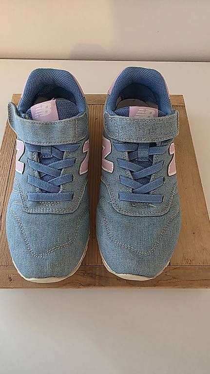 Scarpe per ragazze: New Balace Schuhe Grösse 33 – Usato da Steinhausen venduto da Na18 1