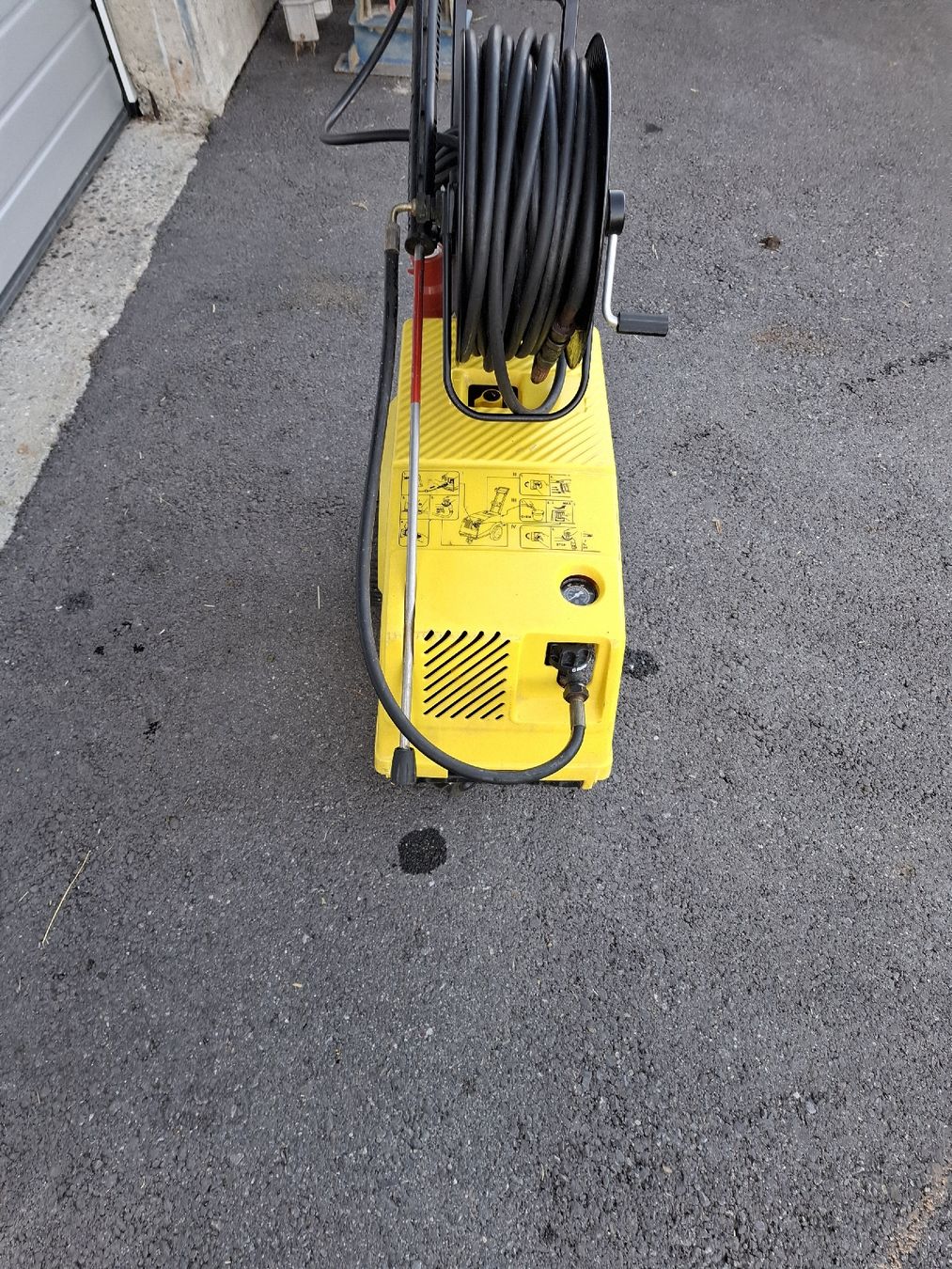 Kärcher Nettoyeurs à haute pression: KÄRCHER HD 1050 – D'occasion à Emmenbrücke par dsn15 4