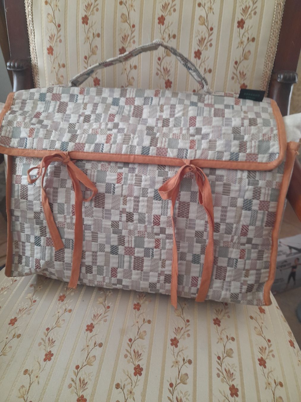 Taschen für Damen: Tasche aus gute Stoff.Ohne Inhalt. – Gebraucht aus Pfaffnau von gologoldun1953