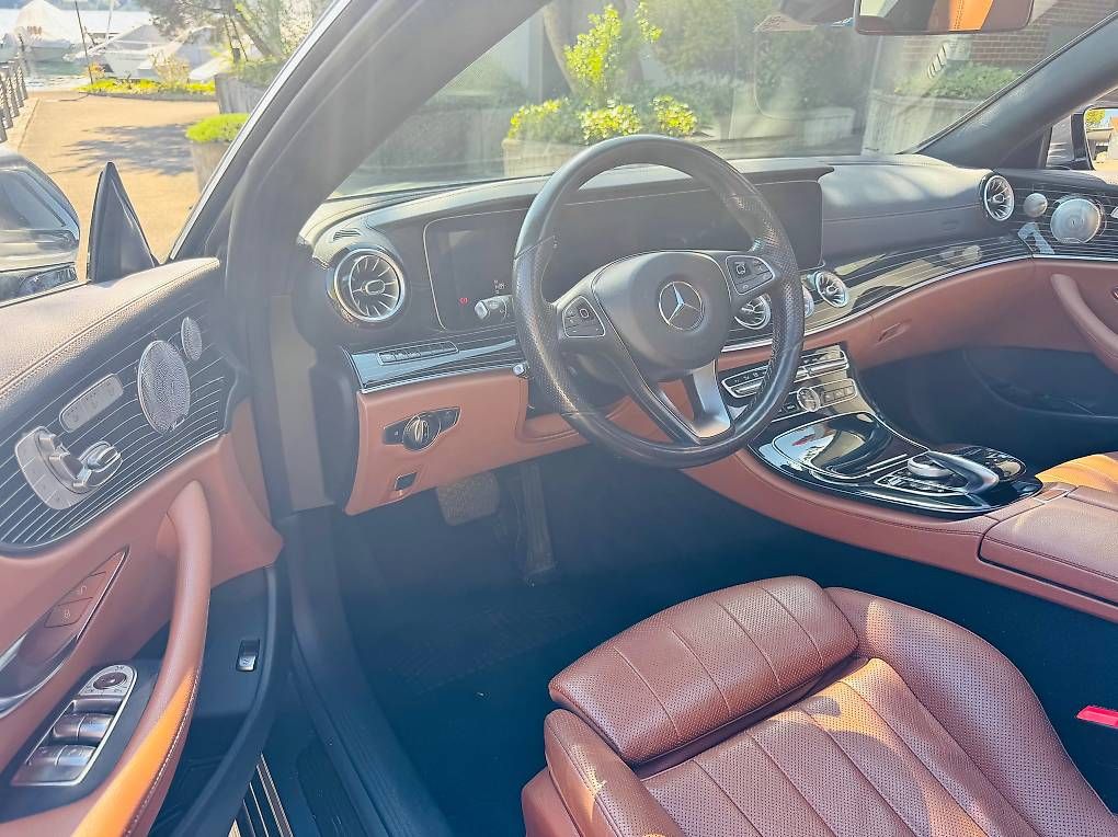 Autos: Mercedes-Benz E 300 Coupé – Gebraucht aus Meilen von HappyTogo 2