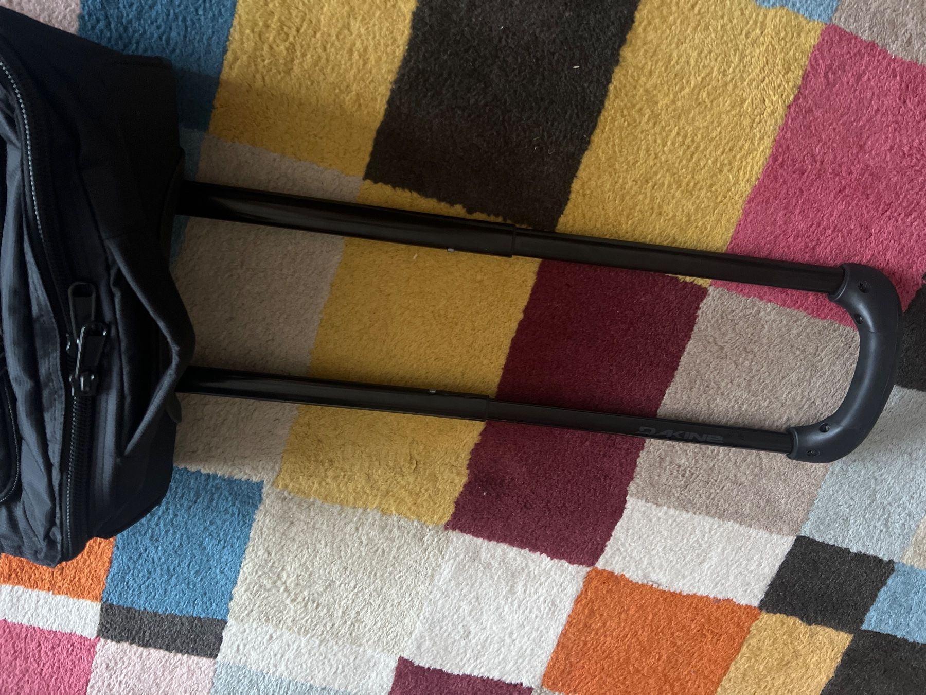 Dakine Valigie: Dakine Carry On Roller 36 Liter Rollkoffer – Usato da Winterthur venduto da britsi 8