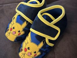 Hausschuhe Kinder Grösse 26 Pikachu gebraucht