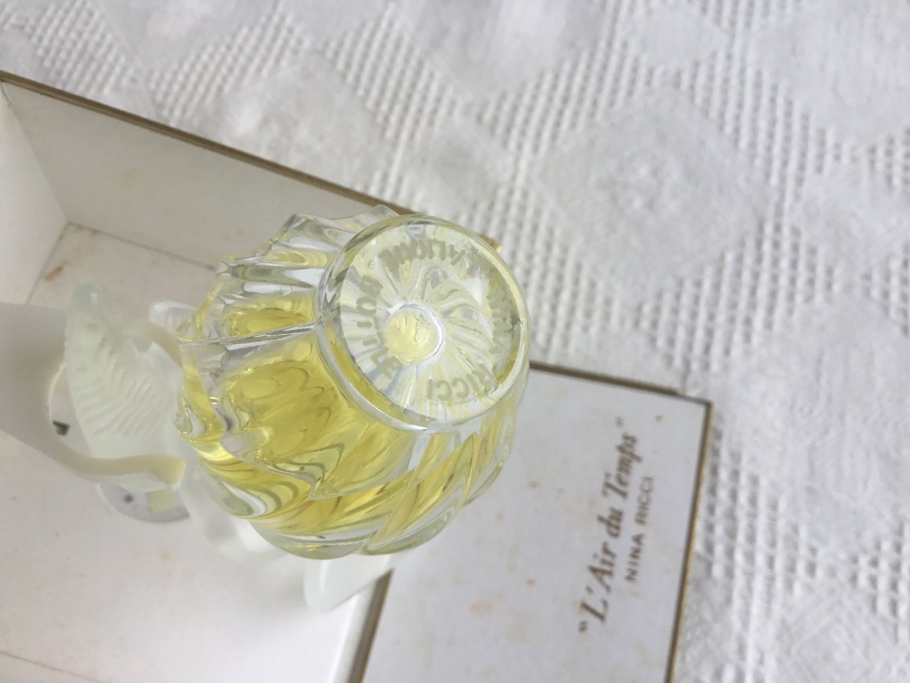 Lalique Flacons: 2 alte Lalique Parfum Flacon – Gebraucht aus St. Gallen von chamilla 2