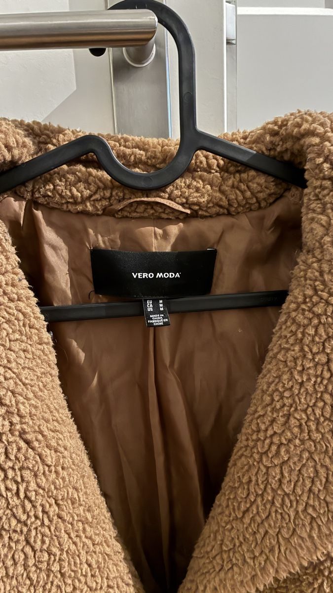 Vero Moda Manteaux: Plüschmantel Vero Moda Gr. M – D'occasion à Liestal par nk202512 1