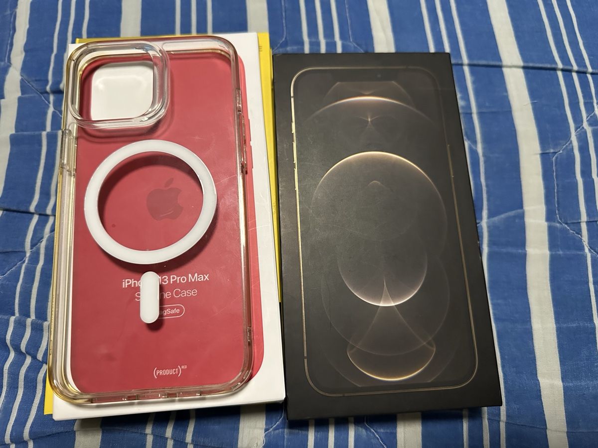 Apple Telefoni cellulari / Smartphones: iPhone 13 Pro Max 256Gb gold  – Usato da L'Orient venduto da Pau_2jnt 4