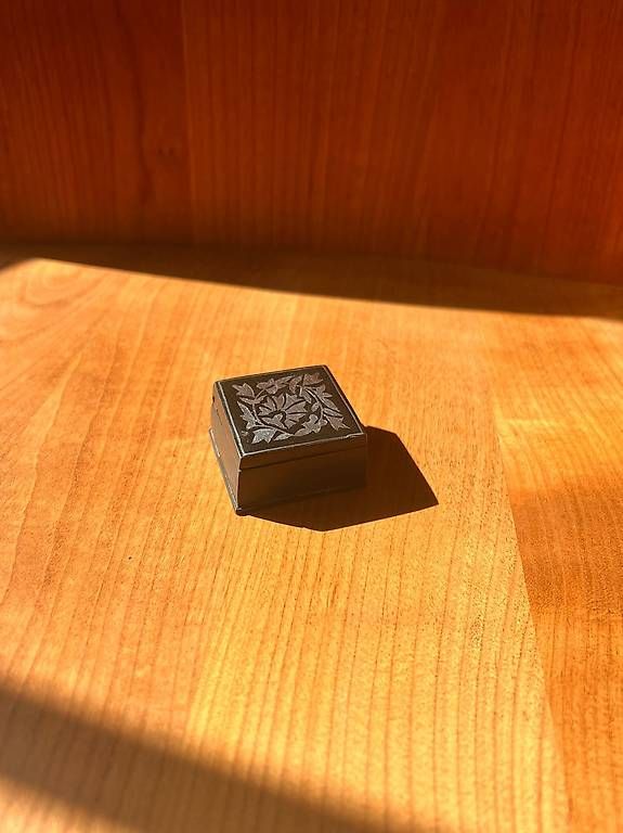 Coffrets à bijoux: Kleine quadratische Schmuckdose / Ringbox – D'occasion à Bern par nus_ppz8 2