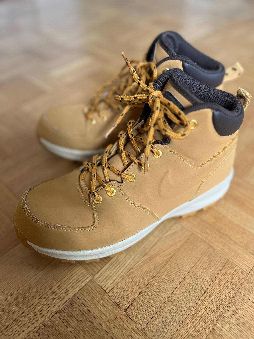 Nike Scarpe da uomo: Nike Manoa Boots, Grösse 41 – Usato da Langendorf venduto da Wubri