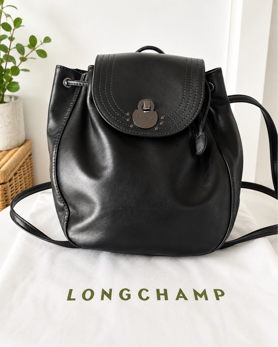 Longchamp Zaini: Longchamp Black Leather Backpack - Used, Great Condition! – Usato da Fribourg venduto da aix_fs82