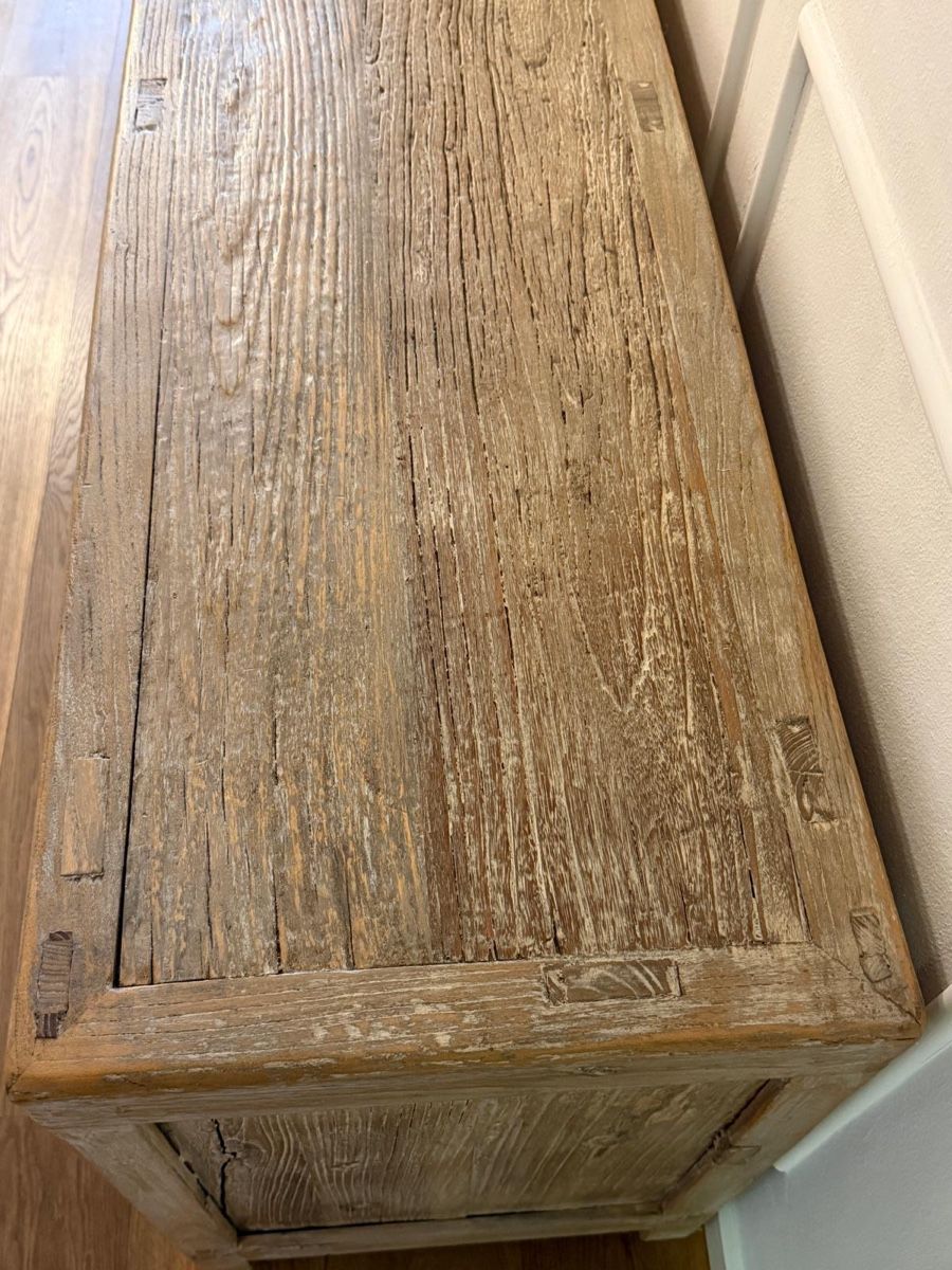 Credenze: Antique Solid Wood Cabinet - Rustic by Charm for Your Home! – Nuovo (secondo la descrizione) da Forch venduto da jkuert 2