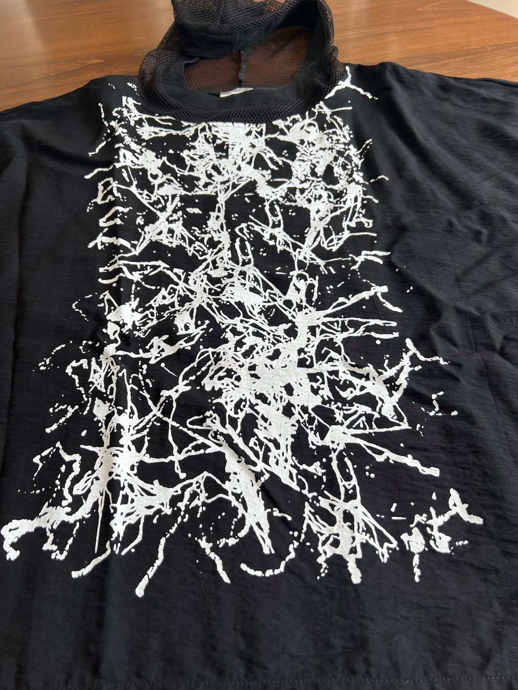 T-shirt: Schickes NAYA Kapuzenshirt, Gr. 2 Oversize oder XL – Usato da Ebmatingen venduto da Mistelu 2