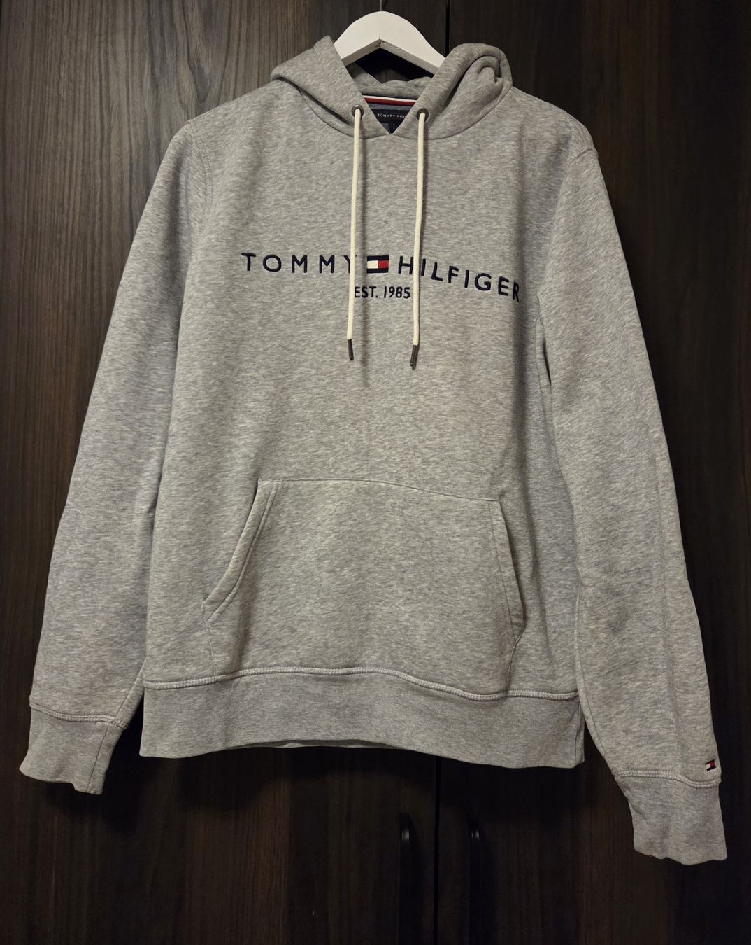 Tommy Hilfiger Maglioni & Felpe: Tommy Hilfiger Pullover – Nuovo (secondo la descrizione) da Luzern venduto da Carmen2-2