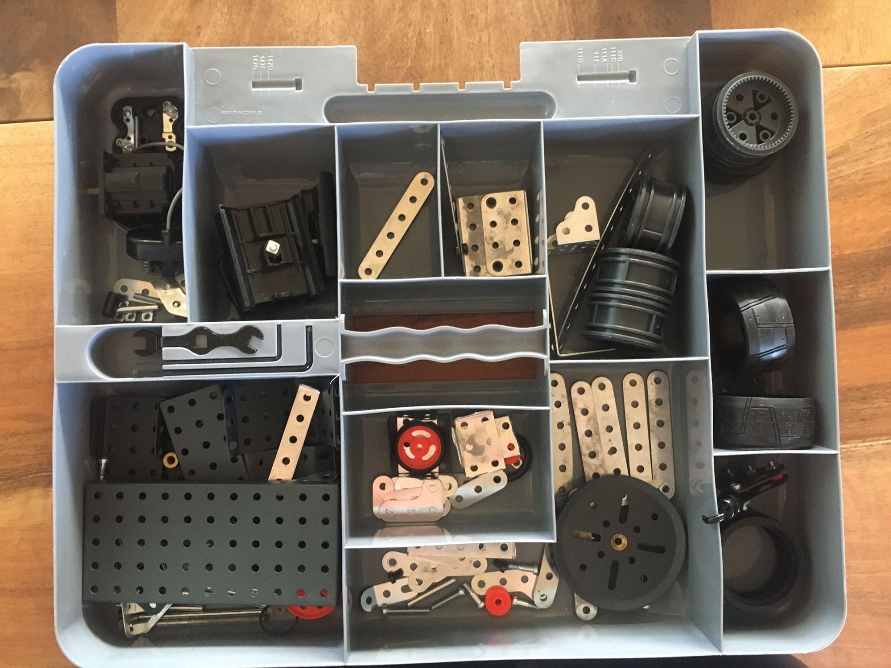 Meccano Kit di costruzioni: Meccano Baukasten – Usato da Mittelhäusern venduto da lacapo8 3