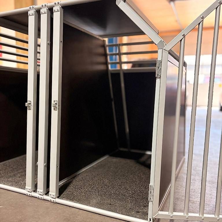 Käfige, Transport & Sicherheit: Doppel-Hundebox aus Aluminium – Gebraucht aus Schangnau von and_xr5x 1