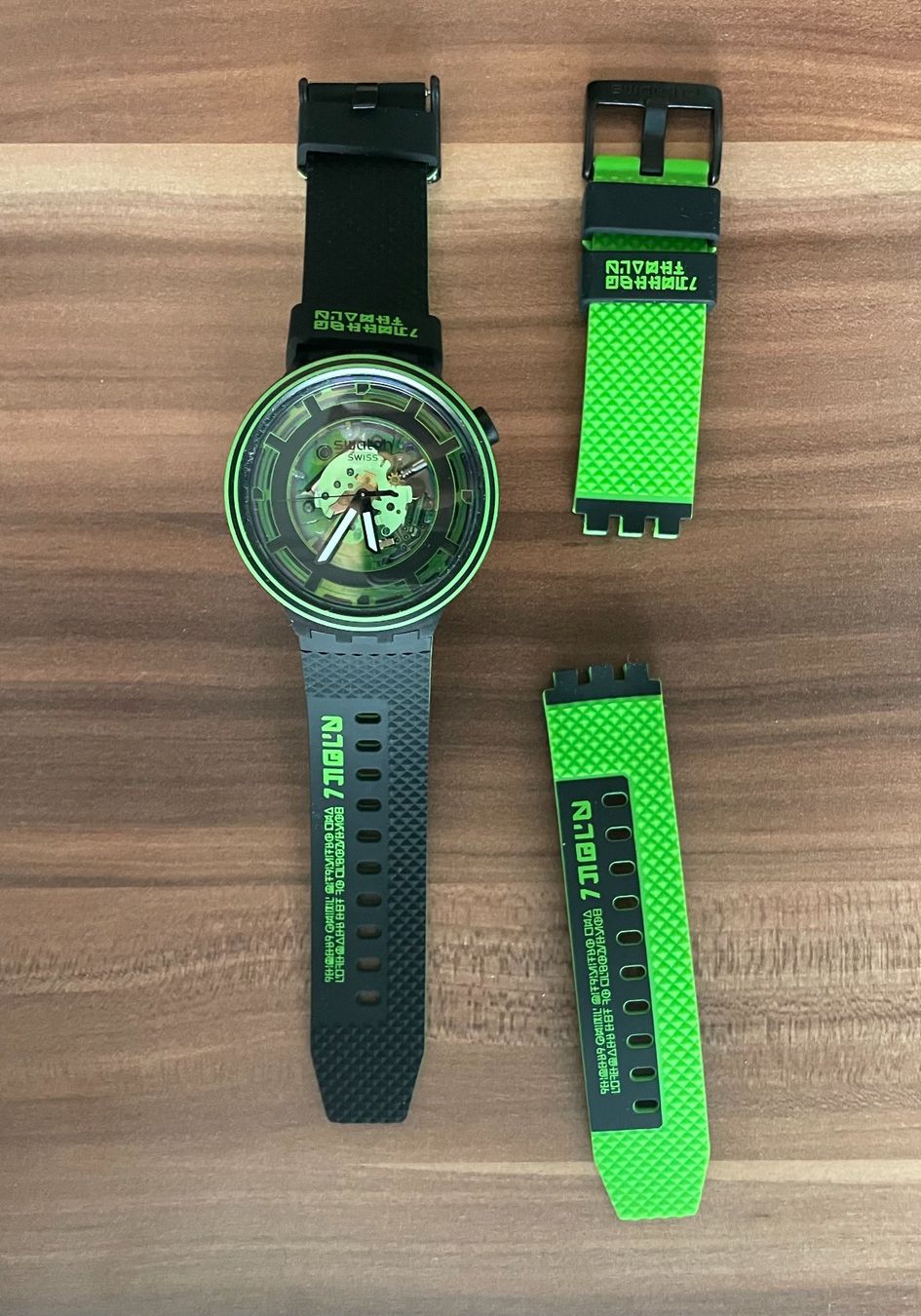 Swatch Montres: Swatch - Big Bold - Come in Peace ! – D'occasion à Petit-Lancy par Damienu11 1
