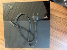 PS4 Konsole in Top-Zustand – ohne Controller & HDMI-Kabel