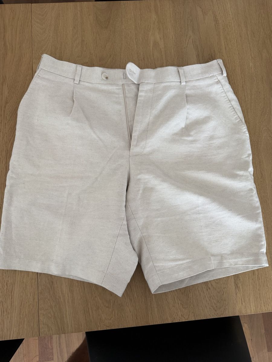 Suitsupply Pantalons: Suitsupply Linen Shorts – D'occasion à Zürich par Gamefan