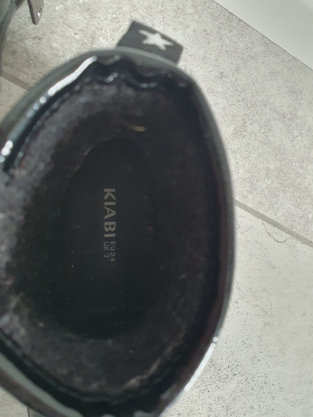 Scarpe per ragazze: Bottines KIABI taille 24 – Usato da Le Noirmont venduto da Guiguiguette 1