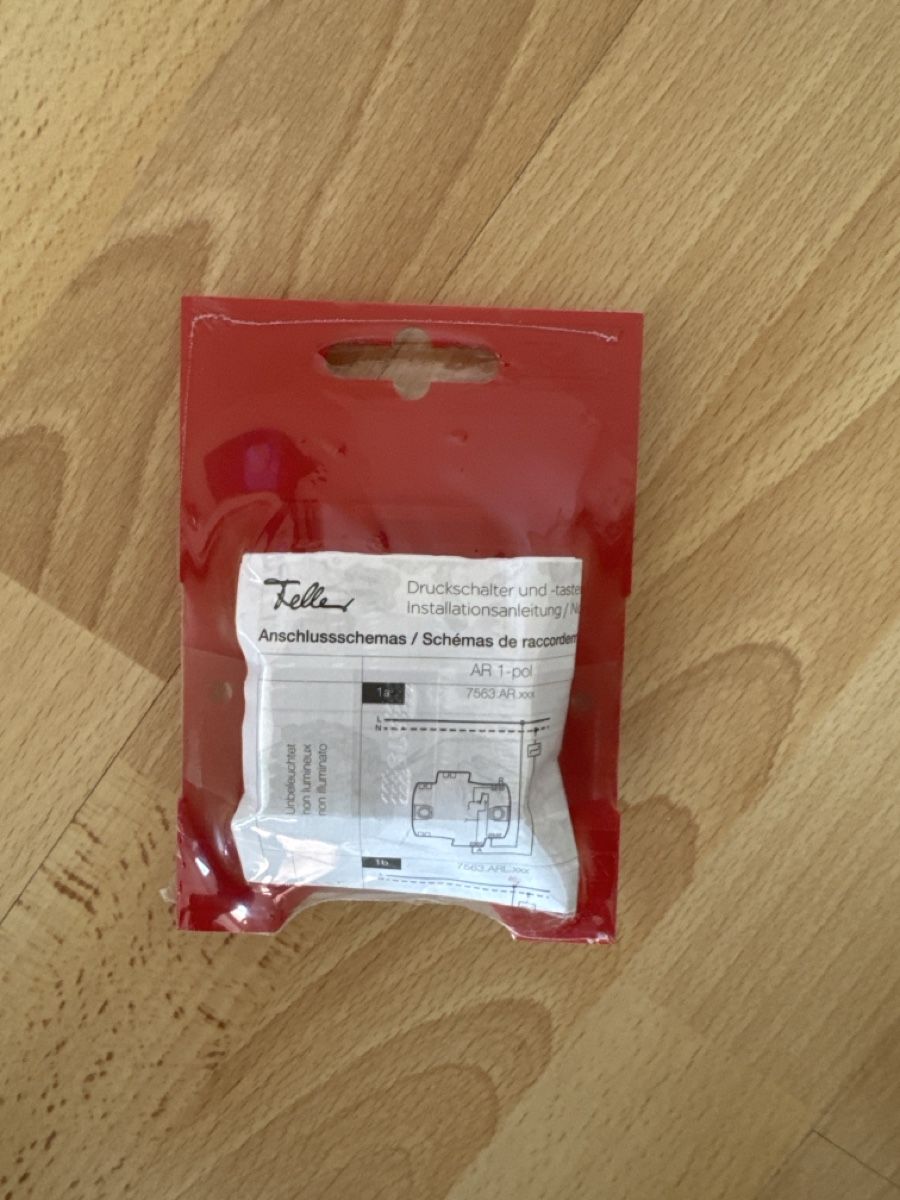 Feller Schalter: Interruttore UP Taster AR illuminato 10A/230V – Neu und originalverpackt aus Jona von api_vd98 1