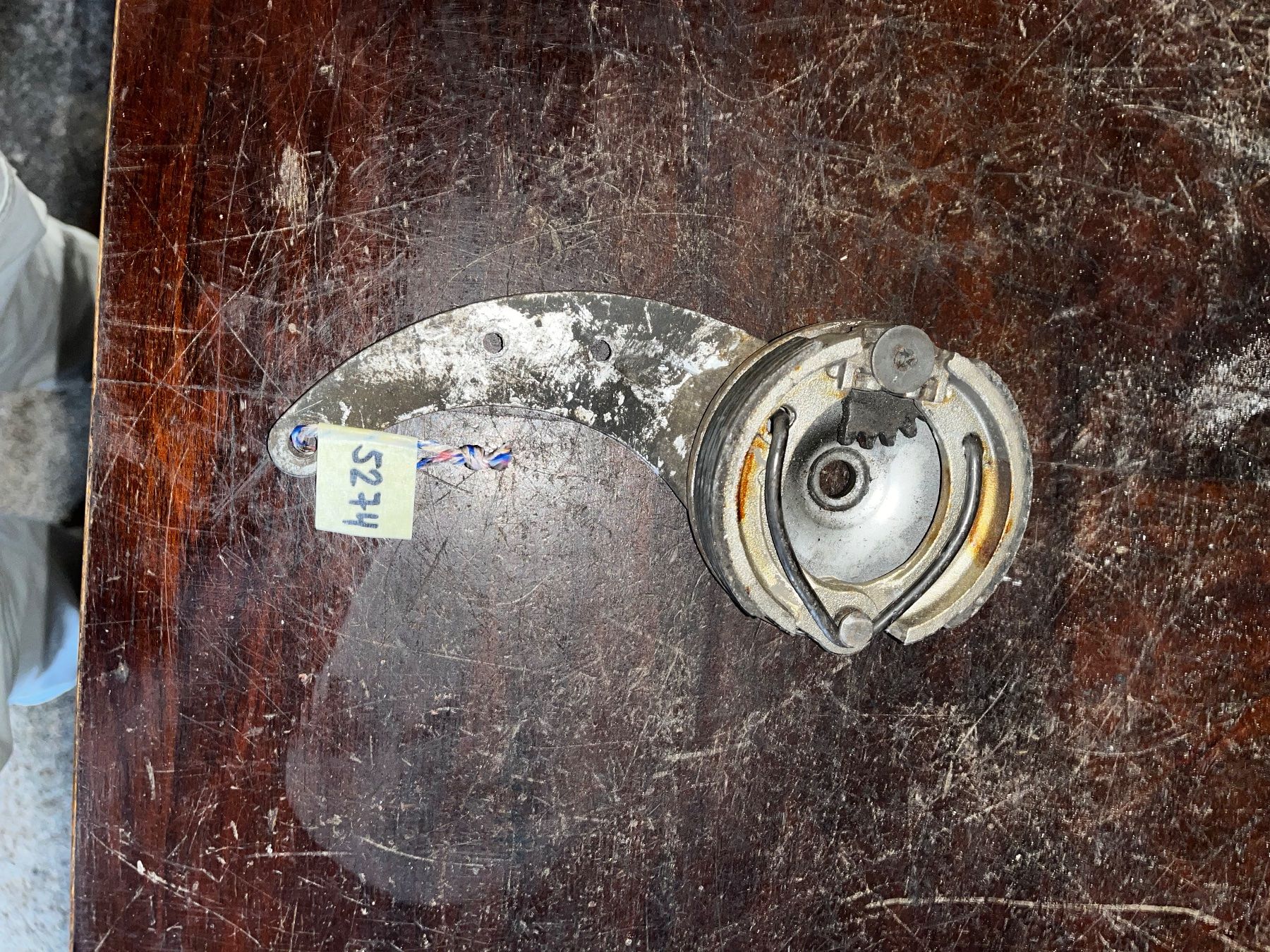Sachs Parti ricambio per ciclomotori: Sachs Mofa Rücktritt Bremsankerplatte – Usato da Fahrni b. Thun venduto da berger_tuning34 1