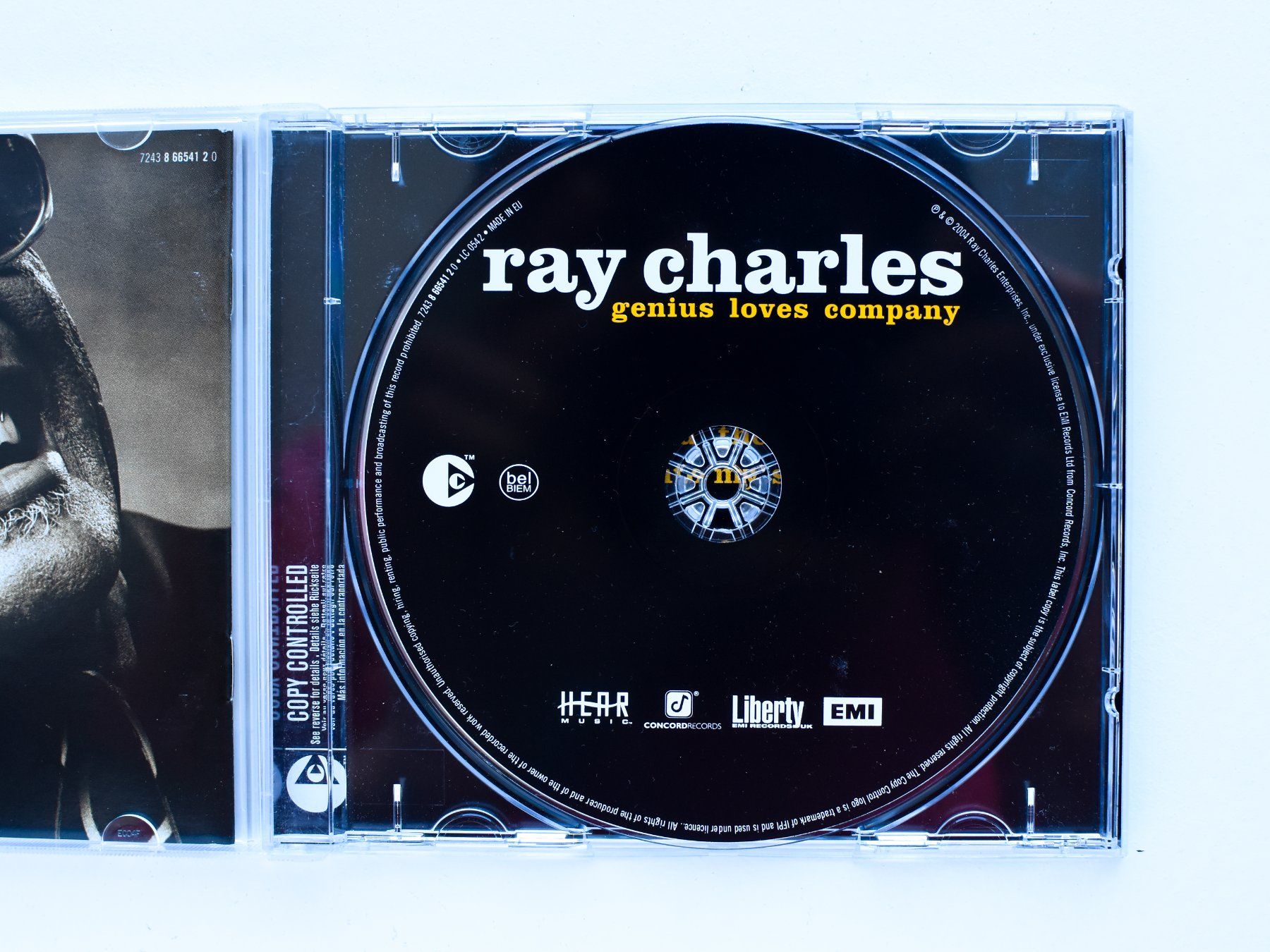 CDs: Ray Charles - Genius Loves Company – Gebraucht aus Belmont-sur-Yverdon von ag97 1