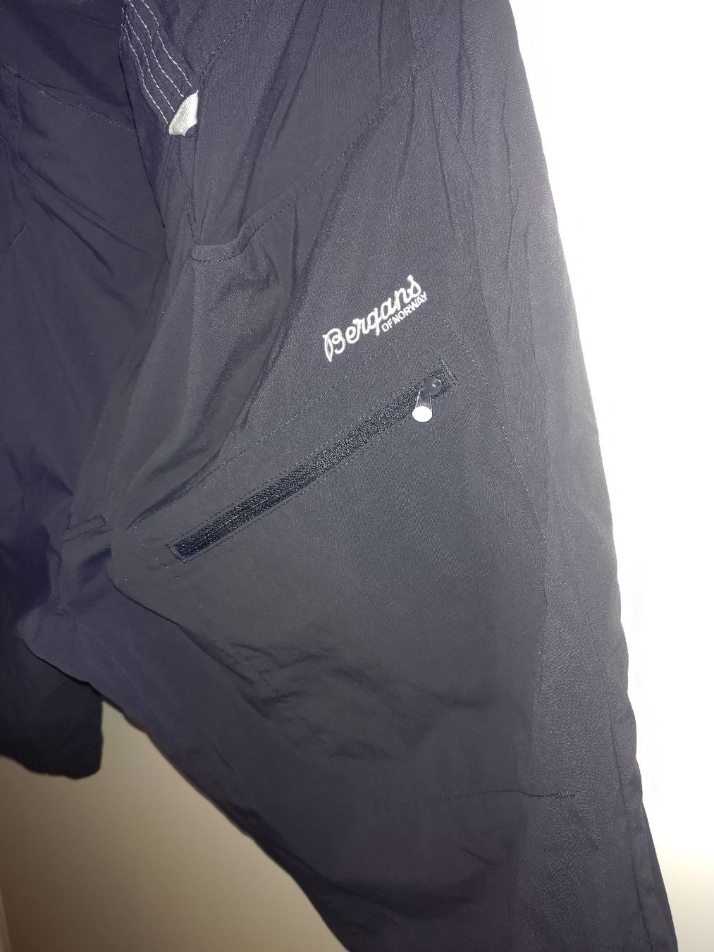 Bergans Pantaloni: Bergans kurze hose XXL – Usato da Adliswil venduto da Napa666 7