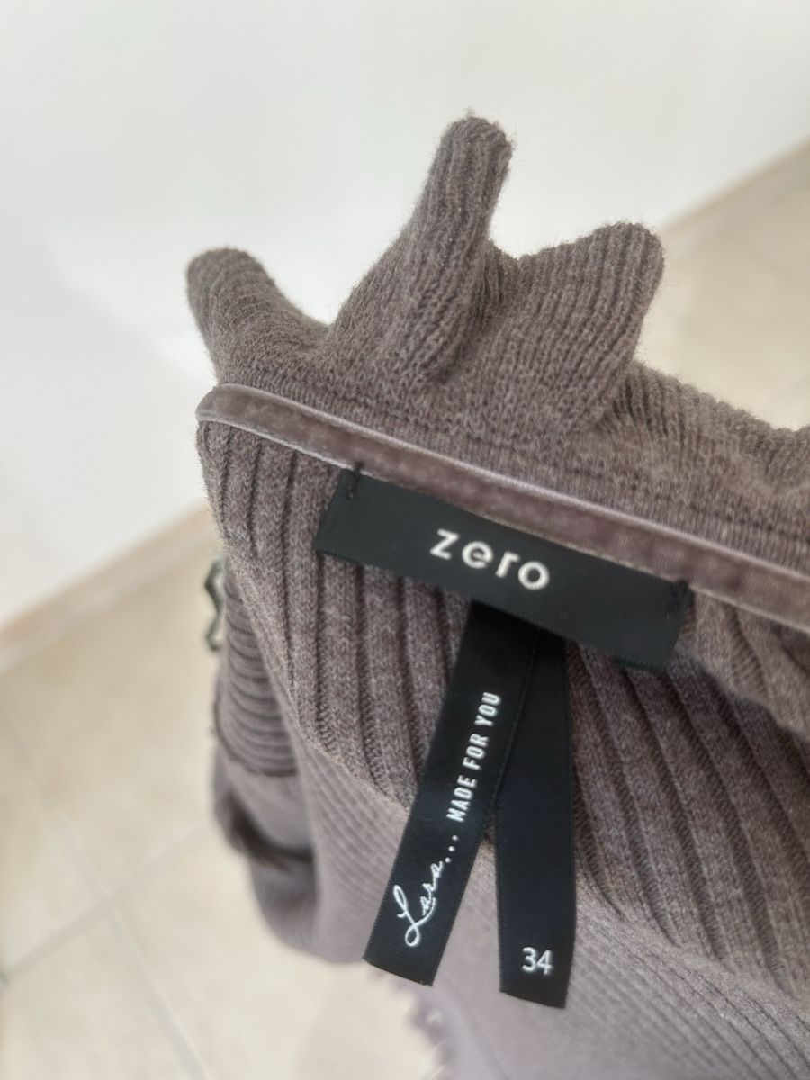 Maglioni & Felpe: Stylish Brown Ruffle Cardigan, Size XS – Nuovo (secondo la descrizione) da Saland venduto da ele_vc96 2