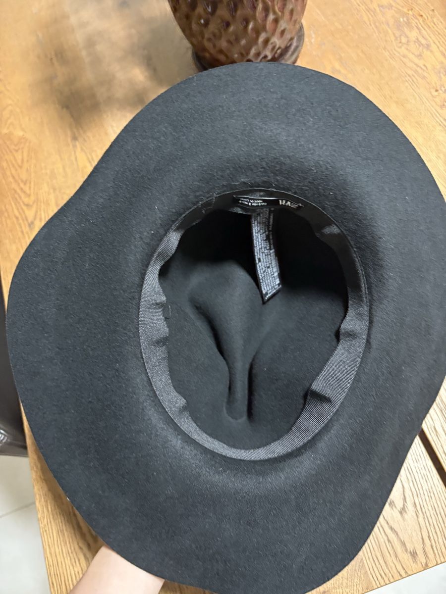 Zara Copricapi, berretti & cappellini: Cappello ampio nero Zara taglia S  – Usato da Mendrisio venduto da ali_72xt 4