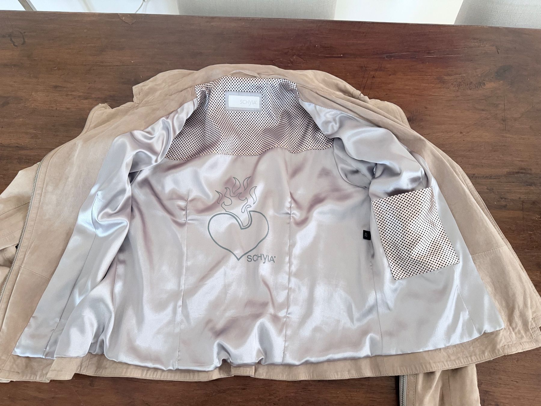 Jacken: Damen Wildleder Jacke beige – Gebraucht aus Grüningen von pie_b8yx 2