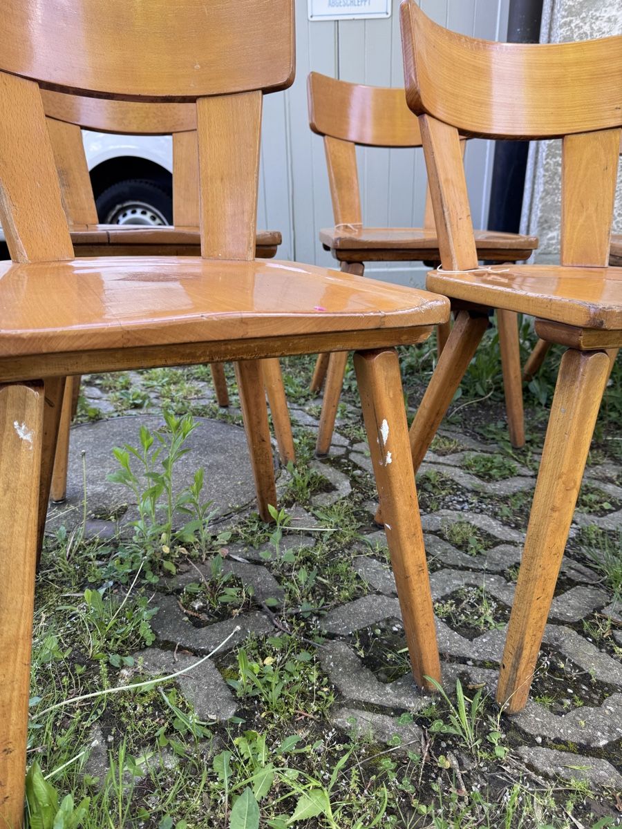 Horgen Glarus Sedie: 10 massive Beizenstühle Horgen Glarus – Usato da Bern venduto da honolalu 8