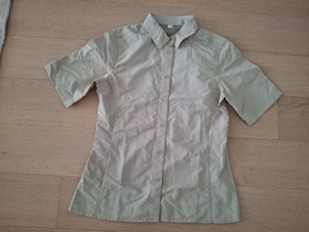 Wandern Beige Bluse Gr. S, leicht und schnelltrocknend ☀️