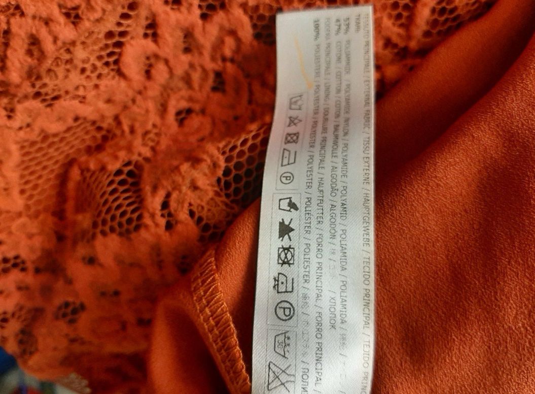 Twinset Kleider: Twinset Spitzenkleid – Gebraucht aus Liestal von ell_6xc7 5