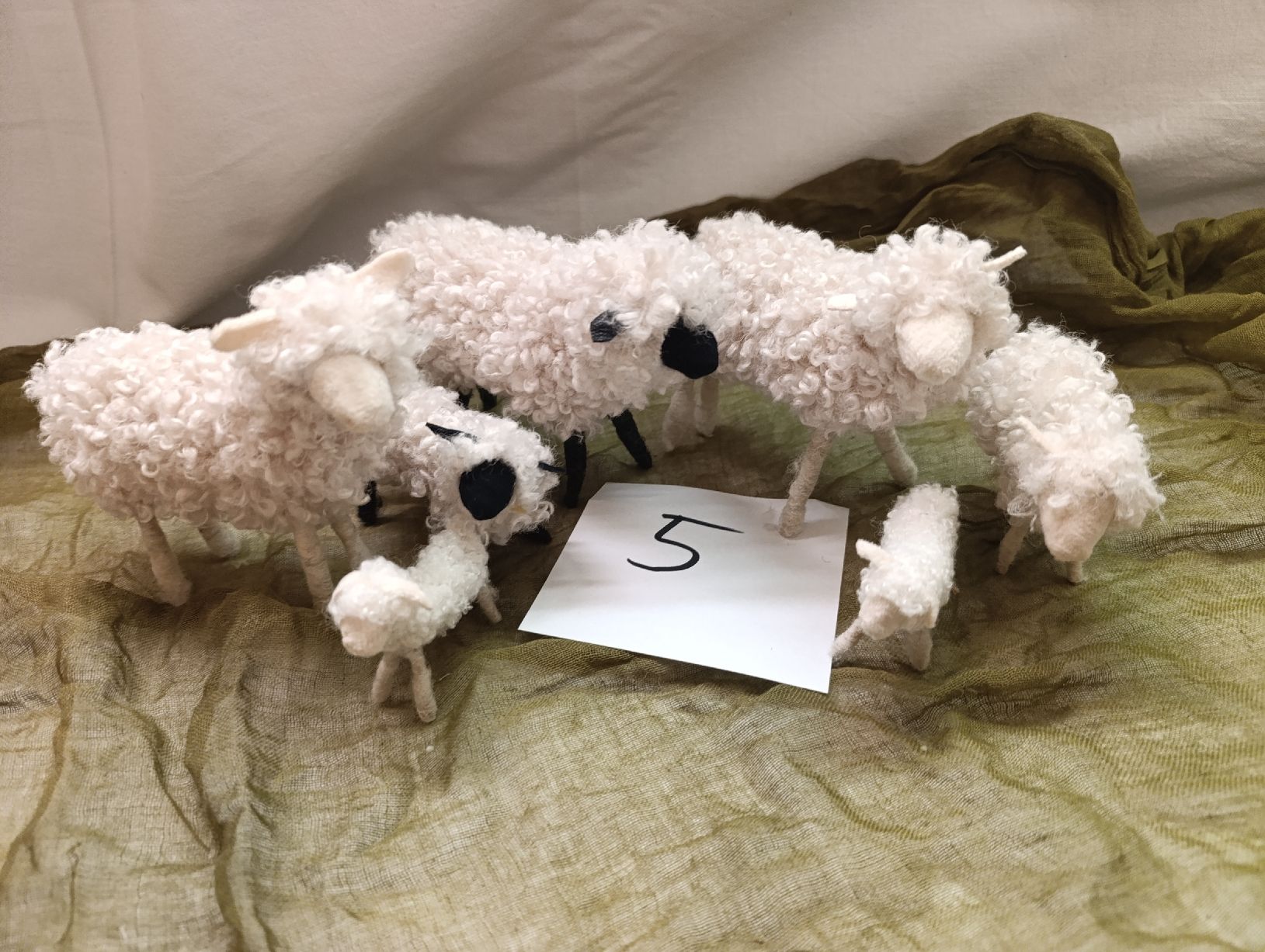 Figuren: Schwarzenberger Krippenfigur 7 Schaffe – Neu (gemäss Beschreibung) aus Oberarth von sil_9dfs 4