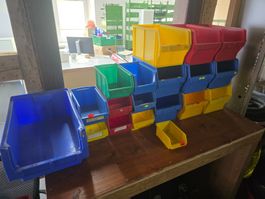 Posten diverser gebrauchter Sichtlagerboxen ab 1.-