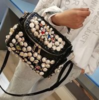 MUSTE HAVE - stylische und edle Tasche mit Perlen, 25x20cm